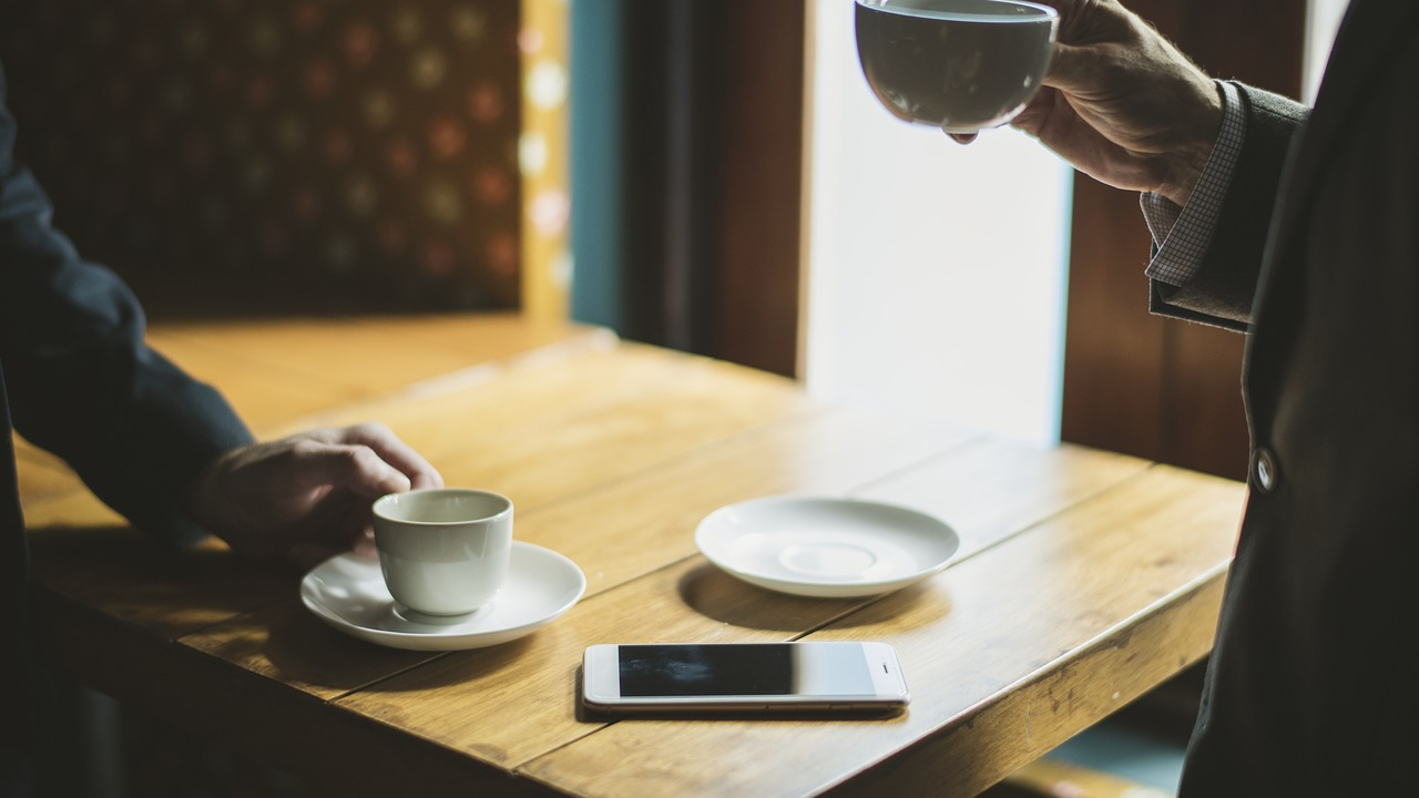 Întrebări pe care trebuie să le pui viitorului partener de afaceri