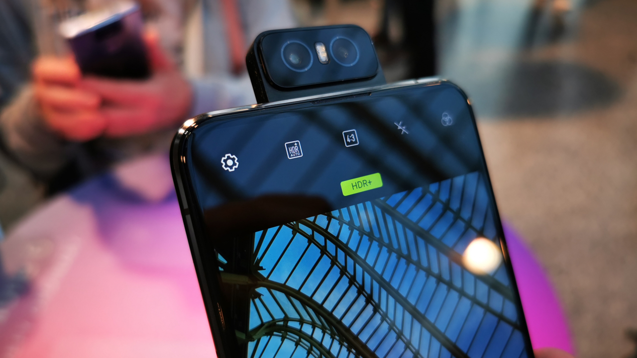 ASUS ZenFone 6, lansat oficial: cameră flip, performanțe mari, preț mic