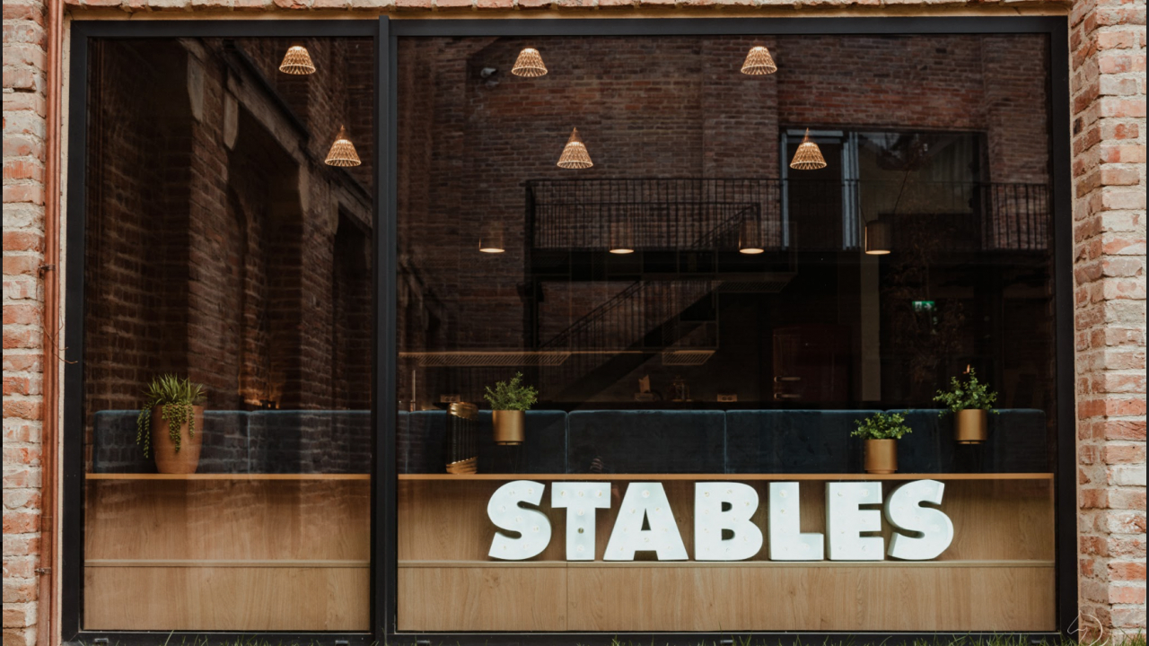 Fostele grajduri imperiale din Cluj, transformate în spațiu de coworking