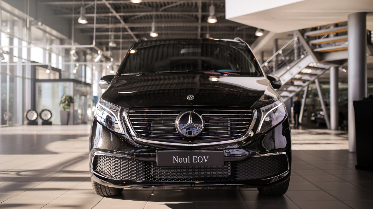 Mercedes aduce vanul electric EQV în România. Autonomie de peste 300 de km
