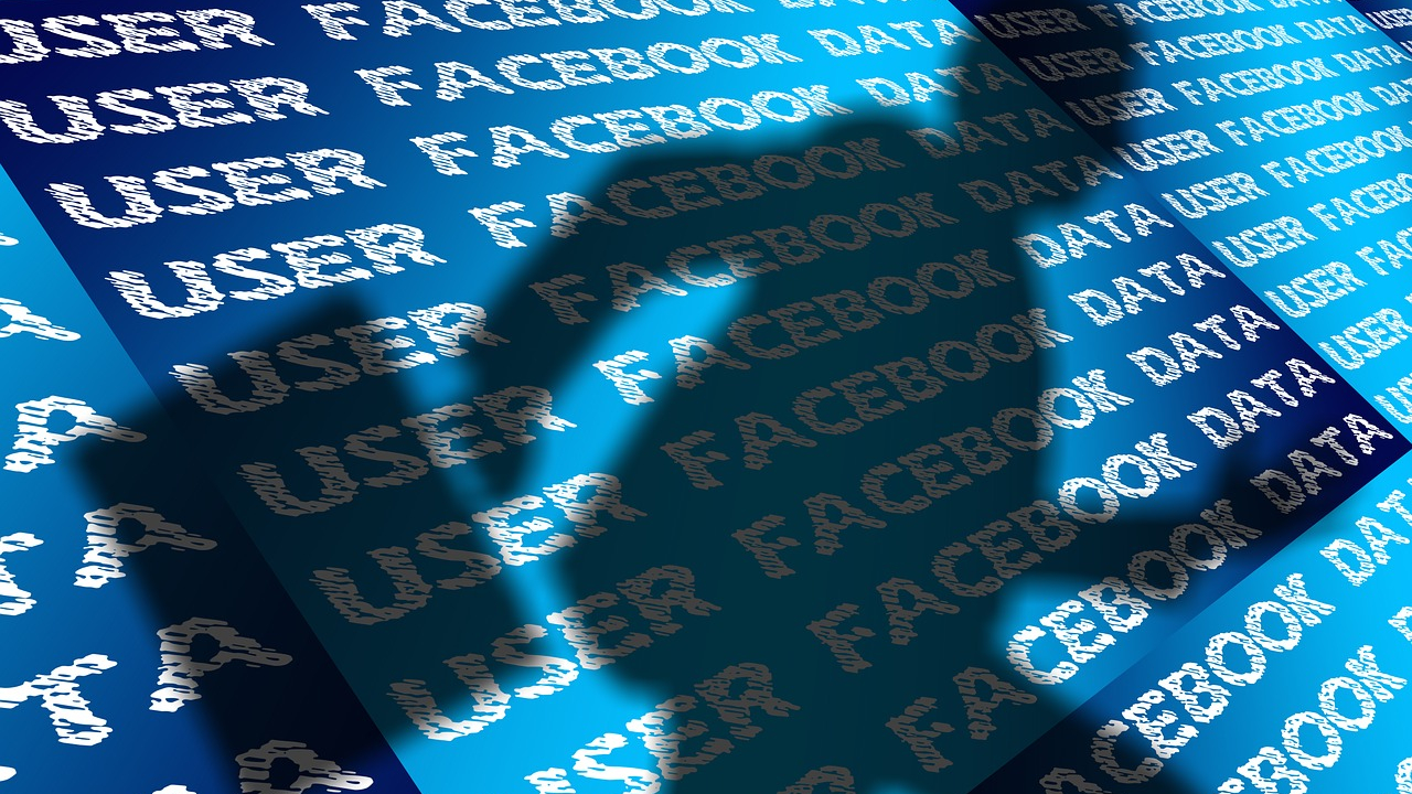 Învață să folosești Facebook. Rețeaua se adaptează la cerințele GDPR