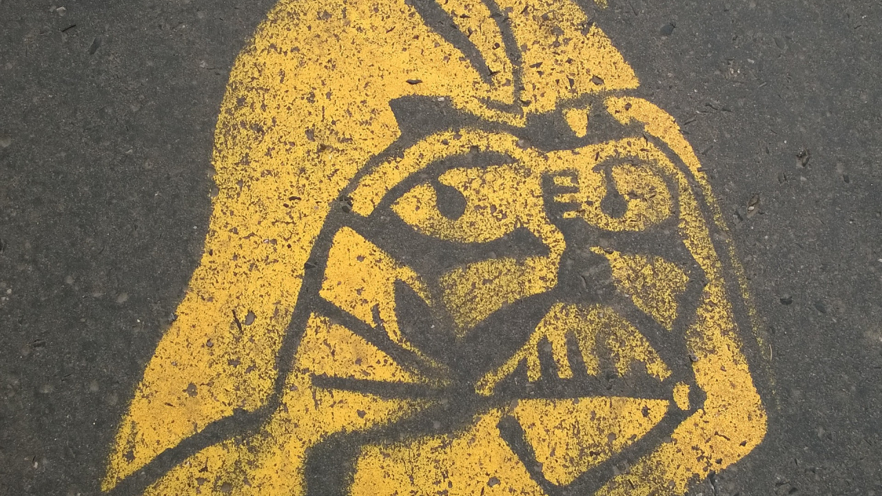 Tweet-uri amuzante ale companiilor cu ocazia Zilei Star Wars