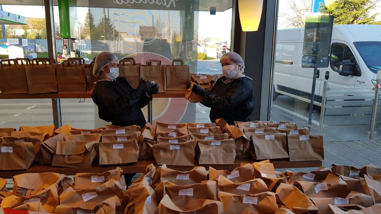 Coronavirus | OMV Petrom și Mastercard, 24.000 de pachete de mâncare la spitale