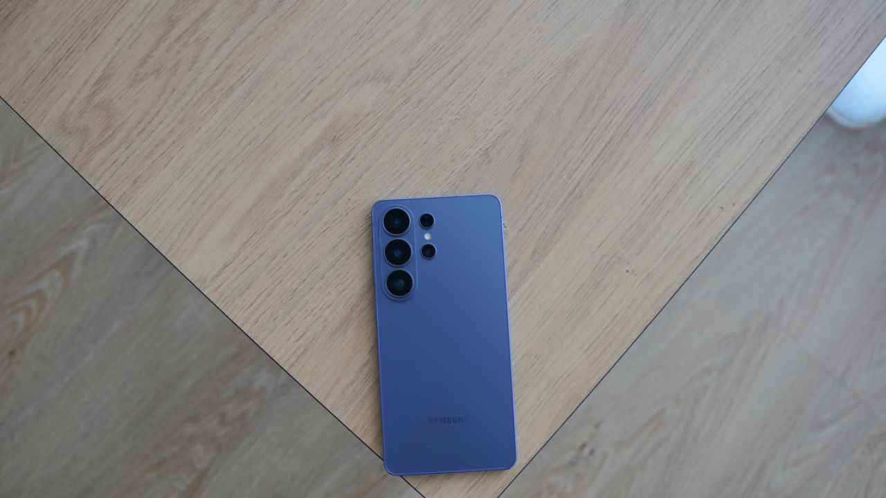 Samsung prezintă stocarea UFS 5.0 cu viteze de 2 ori mai mari decât cele ale actuale din flagship-uri