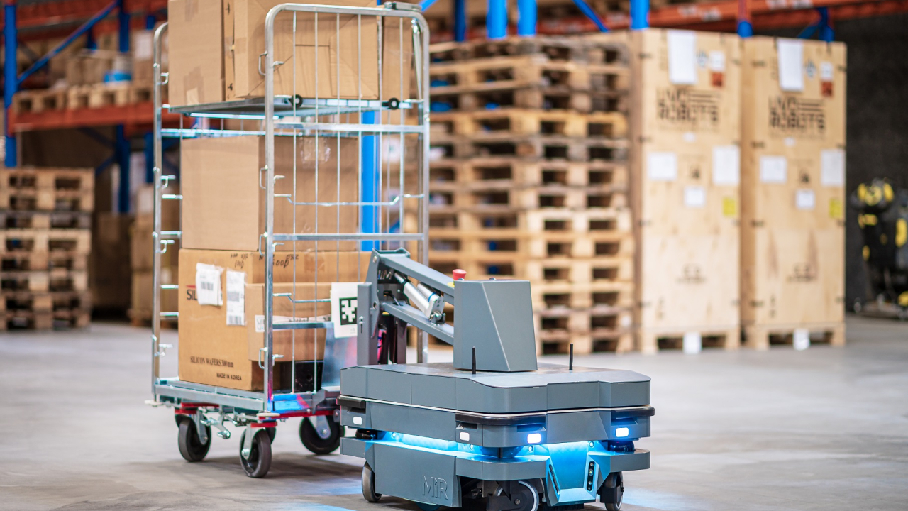 Analiști: creștere de două cifre pentru firmele din domeniul roboților autonomi