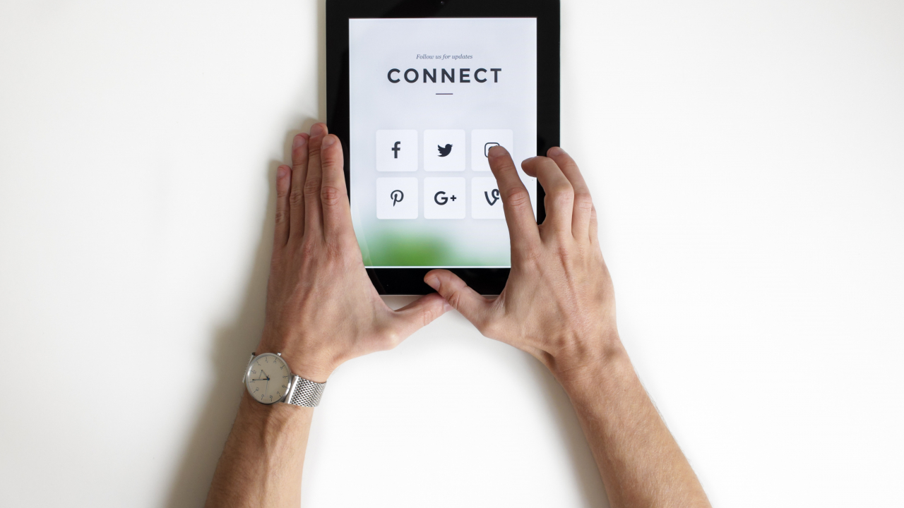 Breșă de securitate la Google. Compania închide Google+