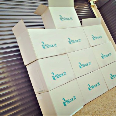 Spune adio cutiilor de pe dulap - povestea Box It, serviciul de stocare lansat de doi tineri din București
