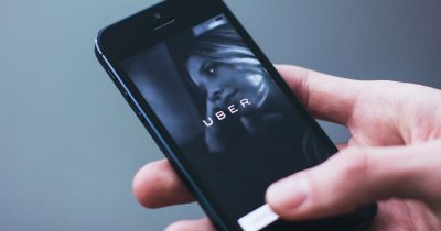 Șoferi Uber, agresați de taximetriștii clujeni și amendați de poliție