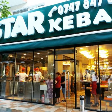 Star Kebab - lanțul de fast food din Moldova care s-a extins și la București cu o strategie curajoasă