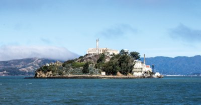 Românul care își conduce businessul de vizavi de Alcatraz