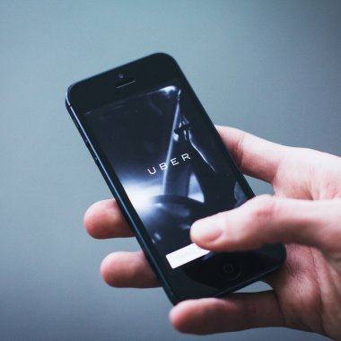 Uber gratuit în weekend la Brașov și Timișoara. Cum obții promoția