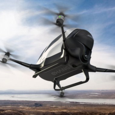 Drone pentru persoane pe cer din vară. Elon Musk: "15% din locurile de muncă vor dispărea din cauza mașinilor autonome"