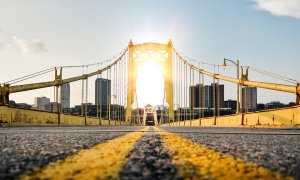 Cum să îți duci startup-ul de la Podul Izvor la podul Golden Gate