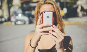 România smartphone-urilor: câți și cum folosim telefoanele