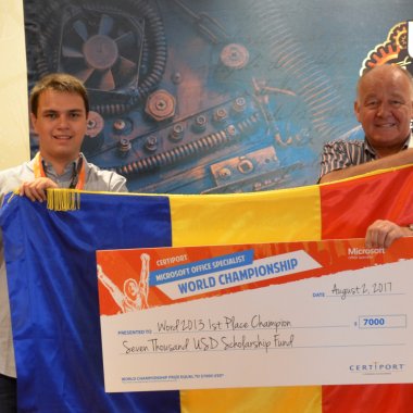 Elev român, campion mondial premiat de Microsoft