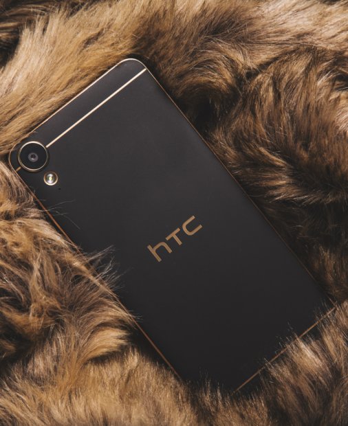 Google cumpără o parte din HTC și 2.000 de angajați