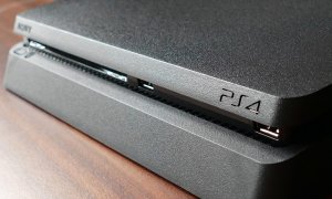 Orange are oferte speciale de sărbători: console PlayStation în rate