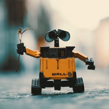 Roboți umanoizi – șase roboți care arată și se comportă ca oamenii