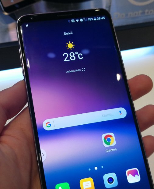 LG V30 (2018) vine cu inteligență artificială și funcții noi