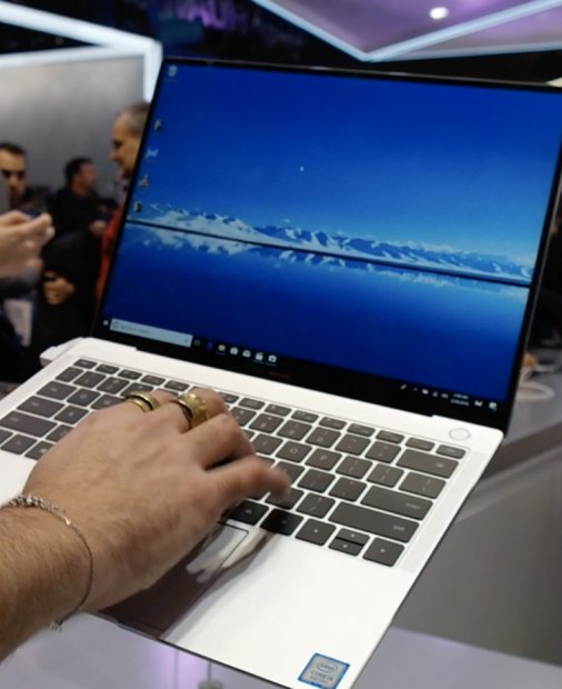 Hands On Huawei MateBook X Pro - interesant și cu inovații