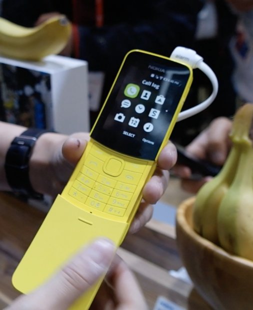 Nokia 8110 Hands On - reinventarea unei legende ca hotspot 4G
