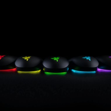 Razer Abyssus Essential e un mouse accesibil care-și schimbă culoarea