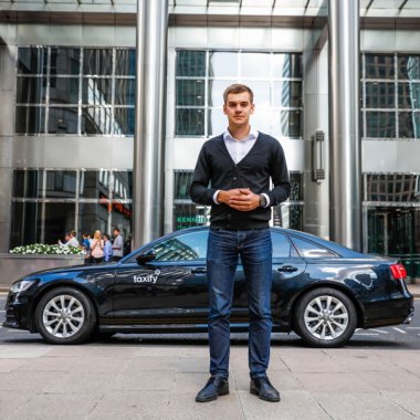 Taxify atacă Uber Select - mașini de lux la preț modic pe kilometru