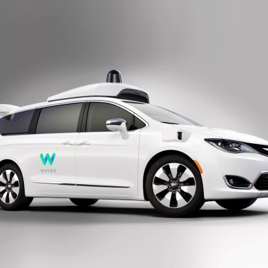 Google se aliază cu Fiat. 62.000 de taxiuri autonome la finalul anului