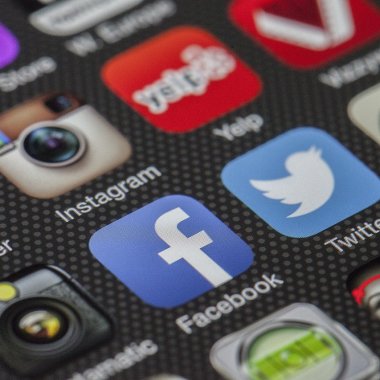 Cursuri de social media: stăpânește comunicarea și promovarea online