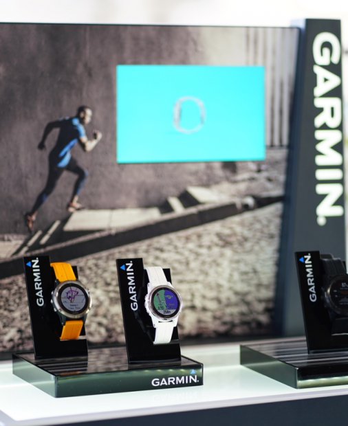 Garmin lansează local ceasuri cu hărți integrate și plăți contactless