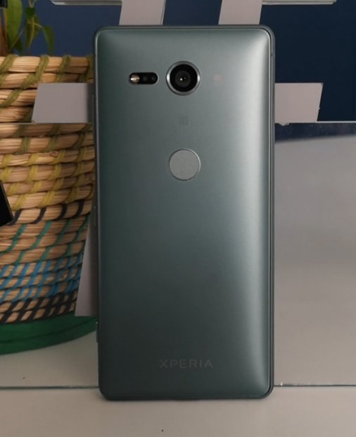 Review Sony Xperia XZ2 Compact - un butoiaș ciudat și surprinzător