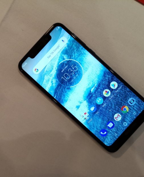 Motorola One promite actualizări de software rapide și costă puțin