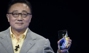 Samsung confirmă că vom vedea primul smartphone pliabil în acest an