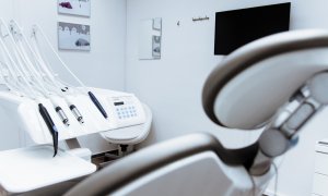 Platforma care vrea să facă din dentist afacerist