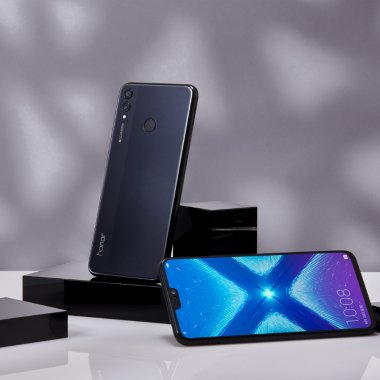 Honor 8X - smartphone ieftin și bun, viteză de top