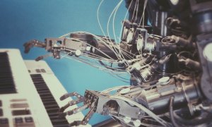 Cursuri gratuite de programare: Amazon ne învață să strunim roboții