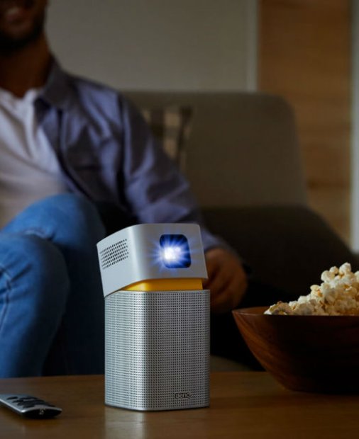 Cinema la purtător cu noul proiector LED WiFi BenQ GV1