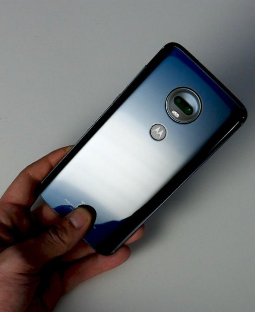 Review Moto G7 Plus: Pentru cei cu bugete mici, dar așteptări mari