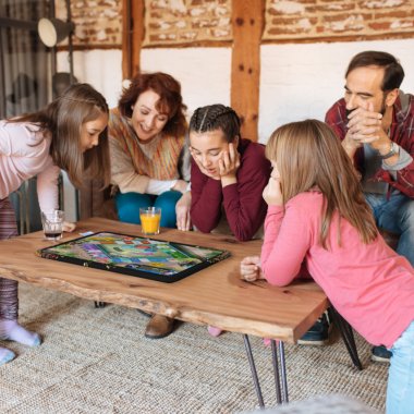 ARCHOS Play Tab, tableta care-ți ”suflă” regulile din board games