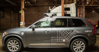 Uber strânge 1 miliard $ pentru mașinile care se conduc singure