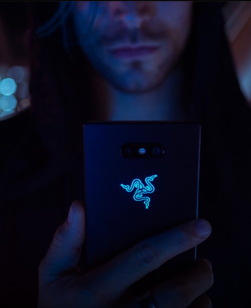 Razer Phone 2 e disponibil în oferta Orange