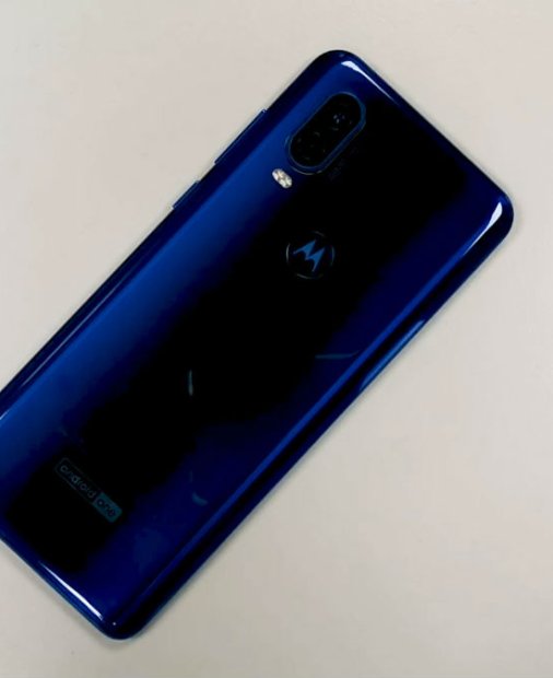 Motorola One Vision: Surprinde orice moment chiar și în lumină scăzută