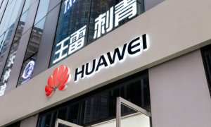 Google blochează accesul Huawei la aplicații și servicii Android