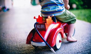 Cadouri de Ziua Copilului: roboți inteligenți și biciclete din lemn