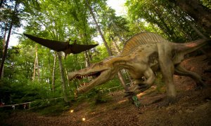 Dino Parc Râșnov: dinozaurii au strâns circa 500.000 euro în 3 luni