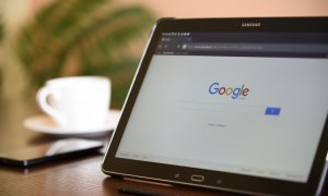 Google te lasă să raportezi site-urile cele mai suspecte de pe net