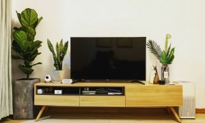 Televizoare smart la reducere: prețuri mai mici chiar și cu 60%