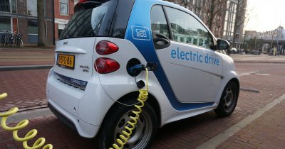 Mașinile electrice și hibride, obligate de UE să facă mai mult zgomot