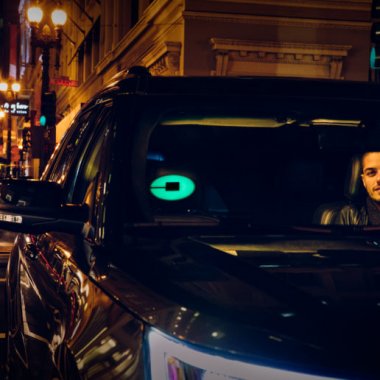 Uber România deschide un centru de asistență pentru șoferii parteneri