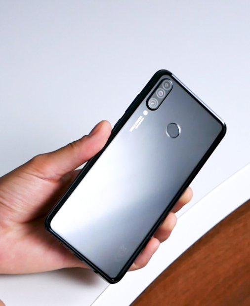 REVIEW Huawei P30 Lite e un mid-range pentru pasionații de fotografie